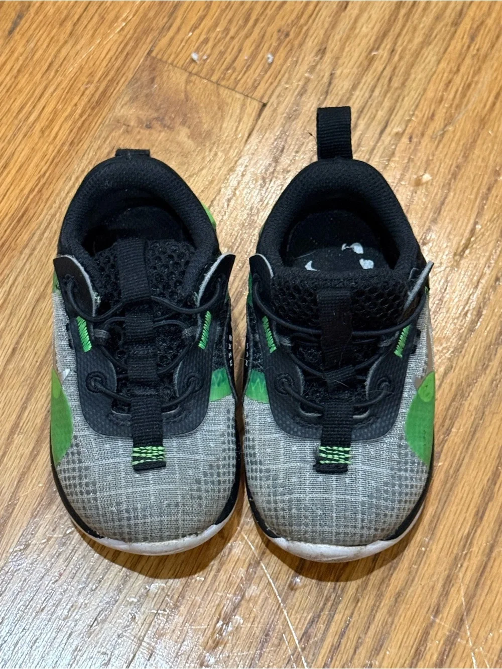Nike Kids Air Max Sneaker - Black & Green